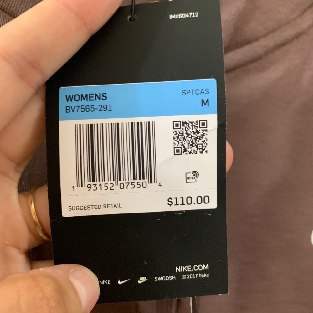 Nike tech - Picture 2 of 3